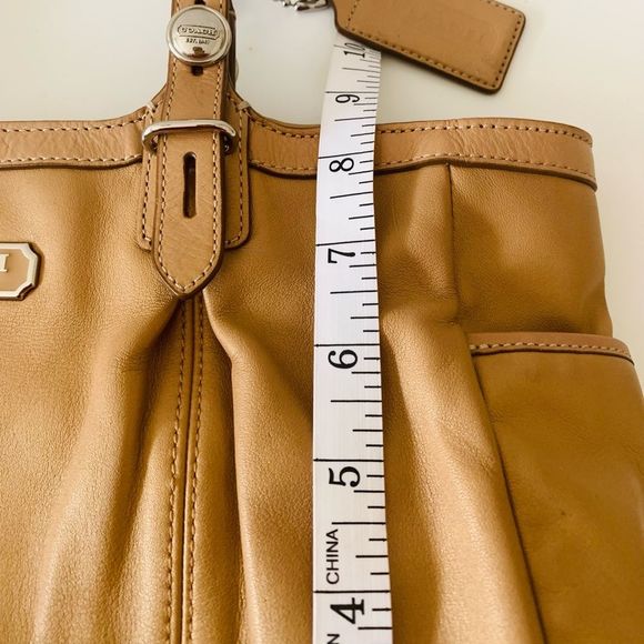 Coach Leather East West Gallery Tote Bag Top Zip British Tan Neutral Minimalist - Picture 14 of 14